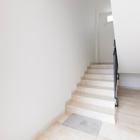 Stanza Idromassaggio Hotell Quartu SantʼElena Exteriör bild