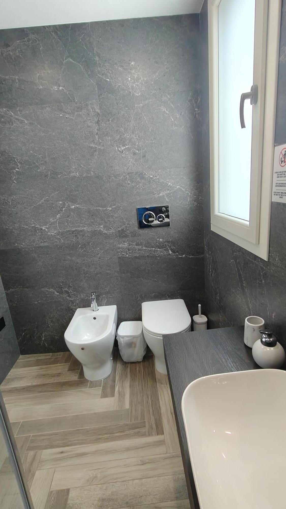 Stanza Idromassaggio Hotell Quartu SantʼElena Exteriör bild